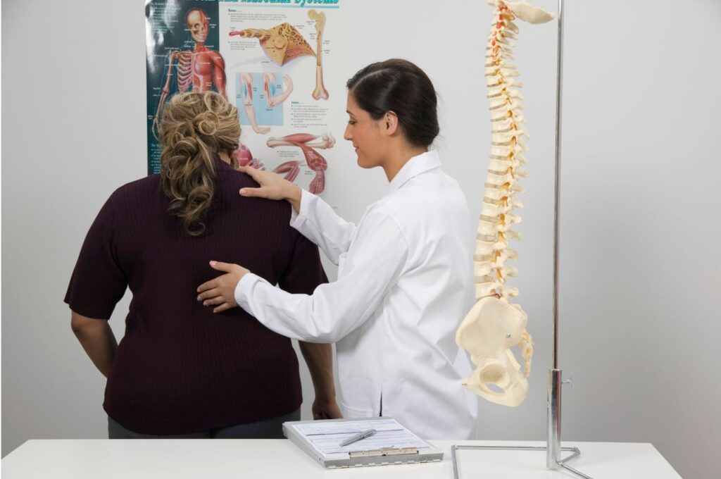 What is Chiropractic Care? A Beginner's Guide to Natural Spine Health 2